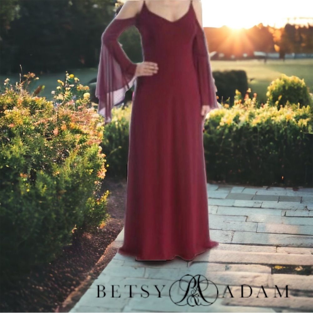 🔴 Betsy & Adam Cold Shoulder Angel Sleeve Gown